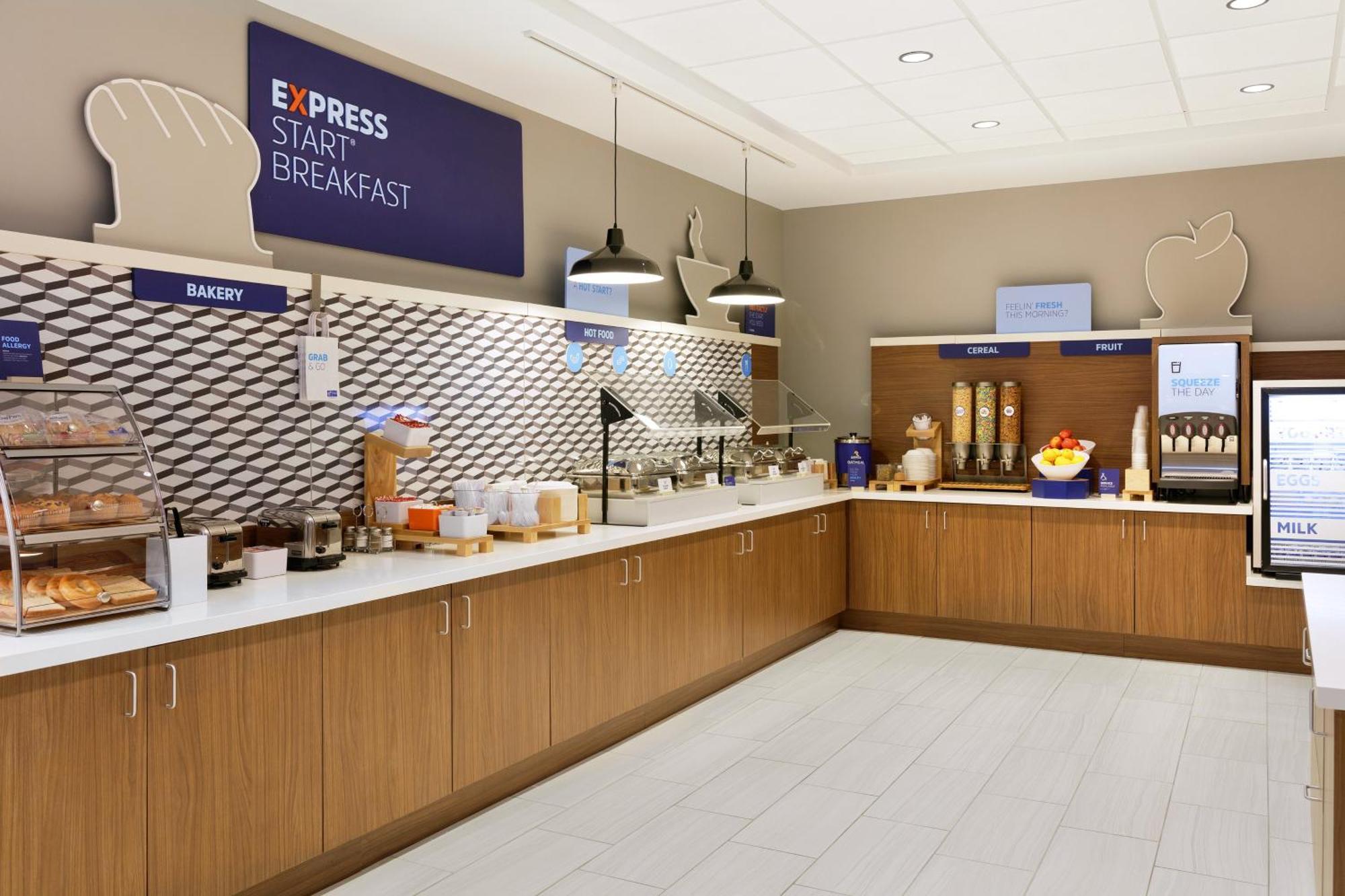 Hotel Express & Dewitt - Syracuse By Ihg